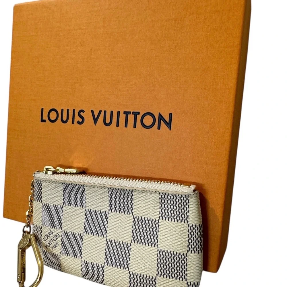 LOUIS VUITTON Damier Azur Key Pouch - Picture 6 of 10
